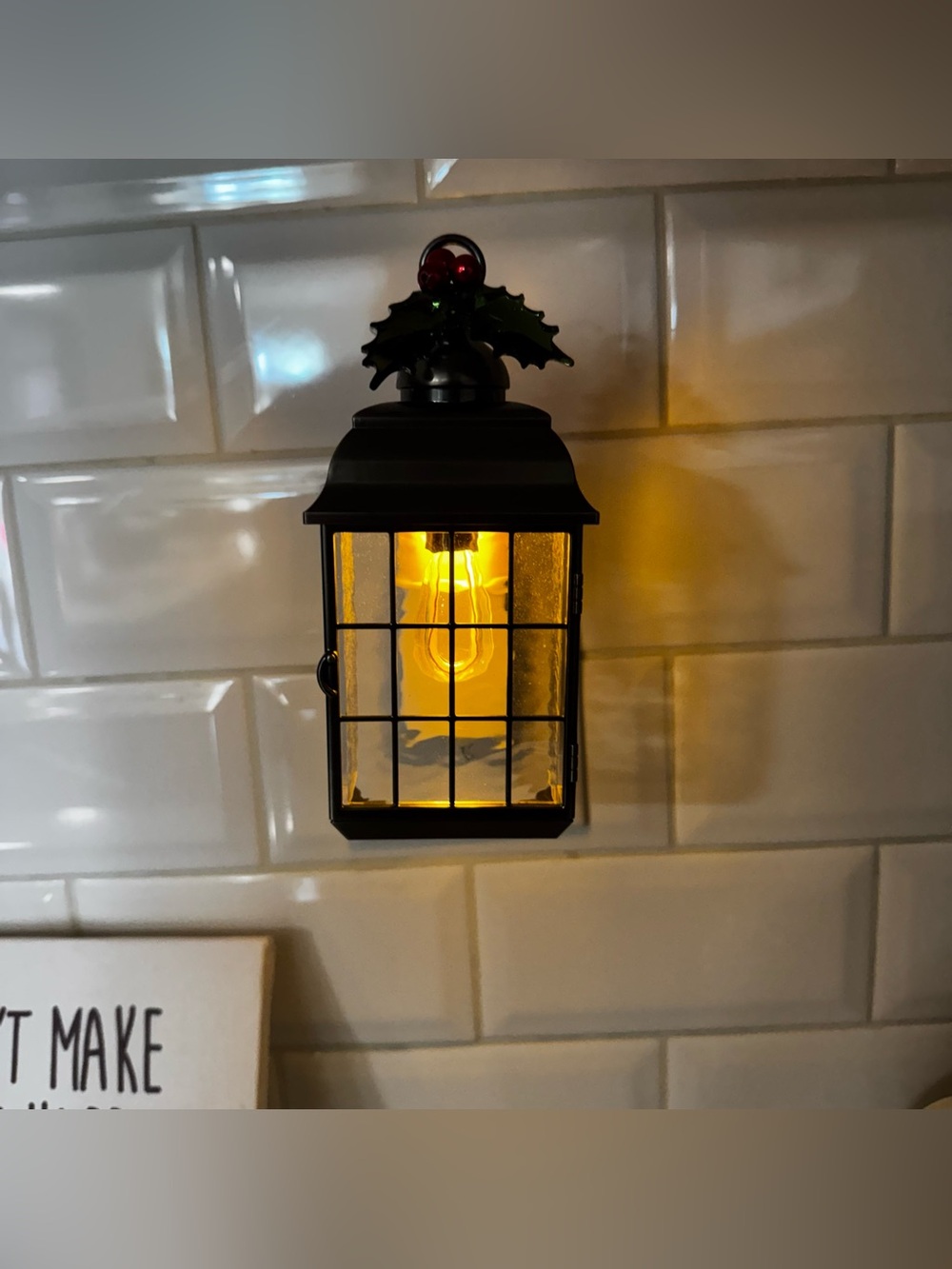 Bath & Body Works Holiday Lantern Wall Plugin